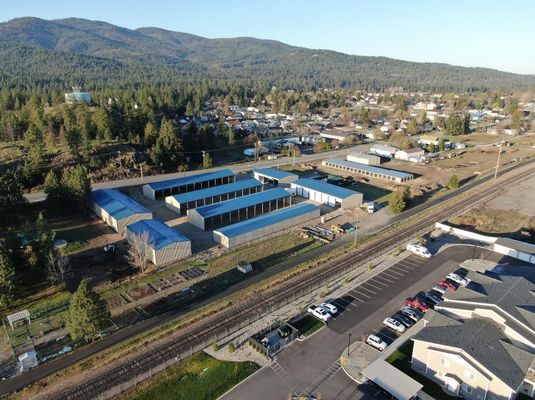 Oficina de estruturas de aço de casas pré-fabricadas Feitas de aço de baixo carbono AiSi Q235B/Q345B padrão