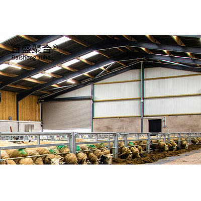 Prefabricated Steel Structure Goat Farming Design Shed House for Q235 Low Carbon Steel Construção em aço
