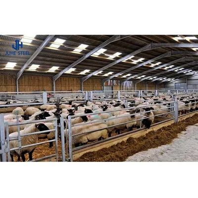 Conveniente celeiro pré-fabricado de aço para ovelhas e vacas C.Z forma de aço canal Purlin