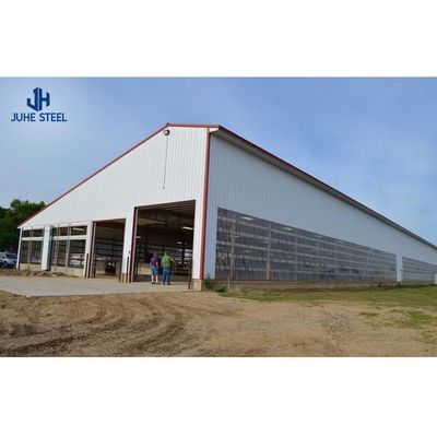 ASTM Padrão Dobragem Soldadura Metal Abrigos de gado Abrigos de cavalo de estrutura de aço