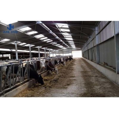 ASTM Padrão Dobragem Soldadura Metal Abrigos de gado Abrigos de cavalo de estrutura de aço
